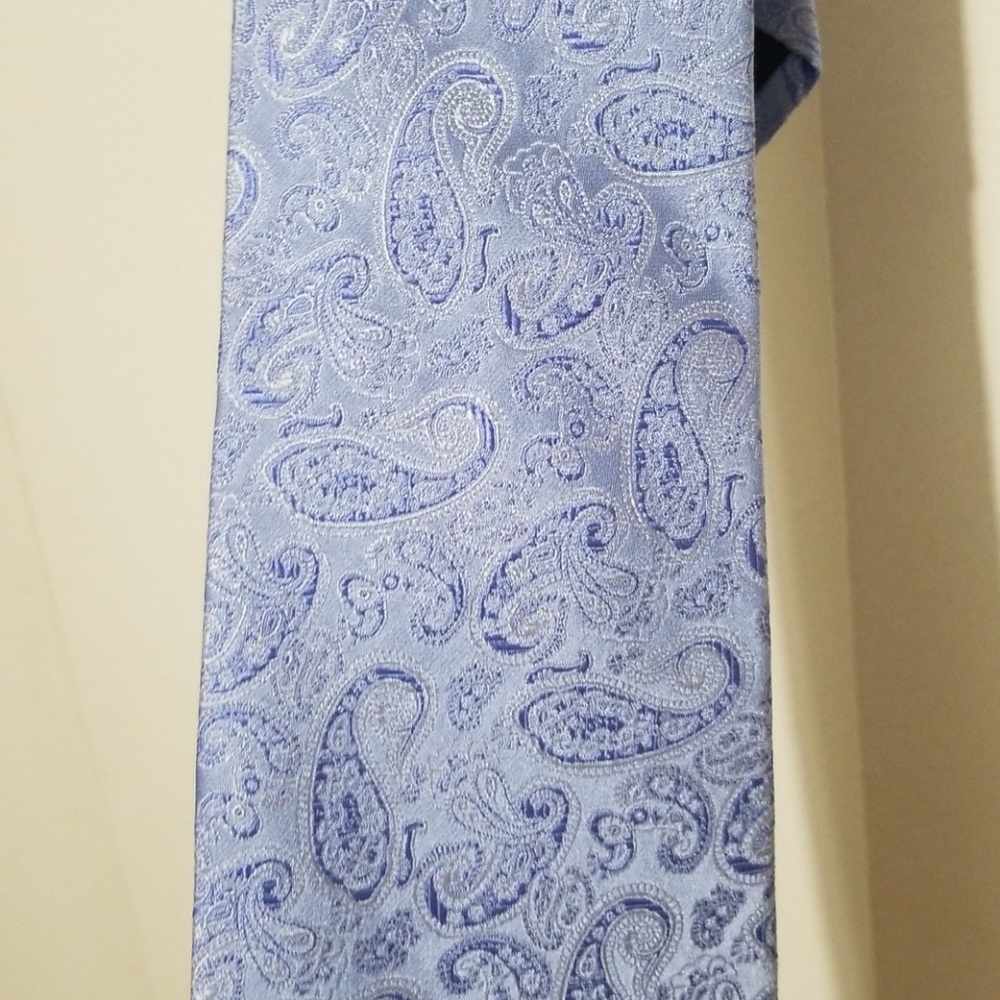 tie - Picture 2 of 3